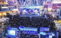 美图回顾！东莞电竞嘉年华走进万江华南MALL，点燃城市消费新活力